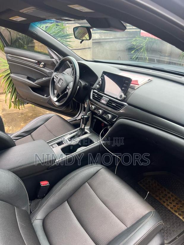 Honda Accord Sport (1.5L 4cyl Turbo 6M) 2019 Black photo 8
