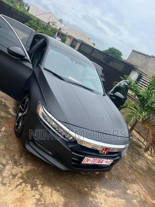 Honda Accord Sport (1.5L 4cyl Turbo 6M) 2019 Black photo 3