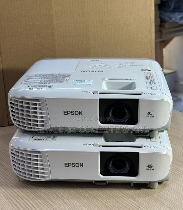 Epson Powerlite X39 Projector 3500-Lumen Xga 3lcd photo 2