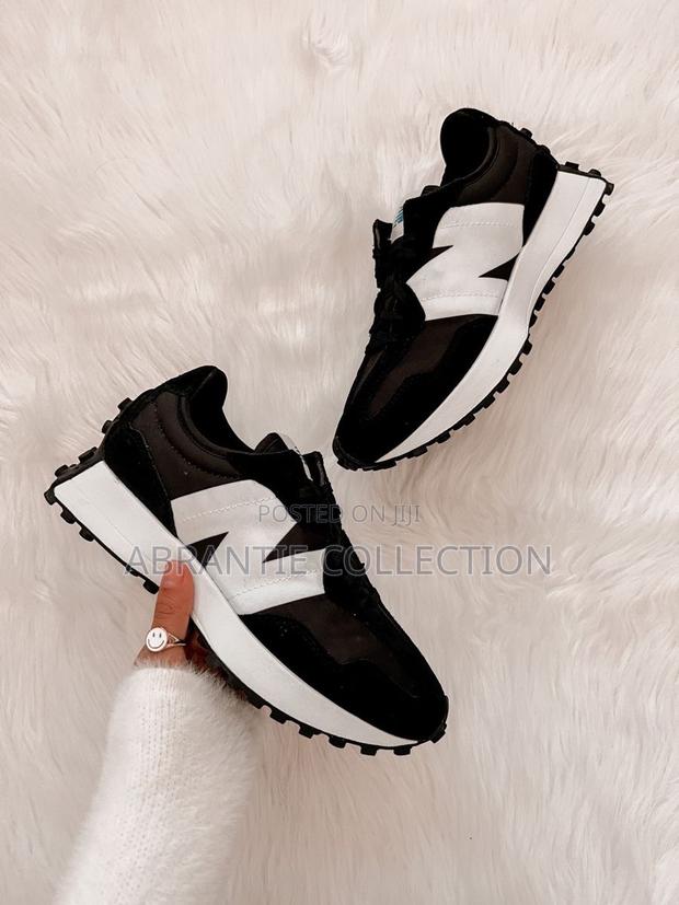 Quality New Balance 327 Low Trainers · Photo 3