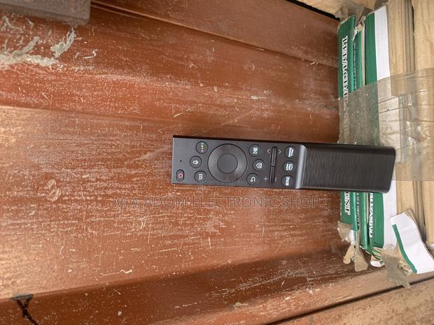 Smart Voice Control Remote · Photo 3