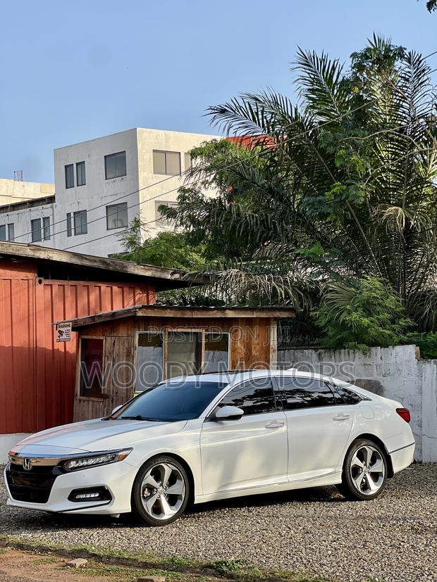 Honda Accord Touring 2018 White