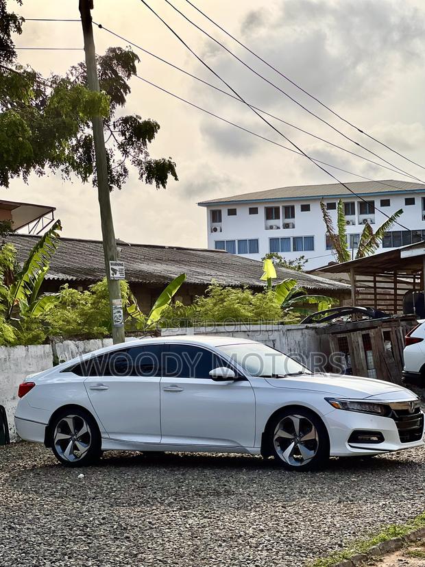 Honda Accord Touring 2018 White
