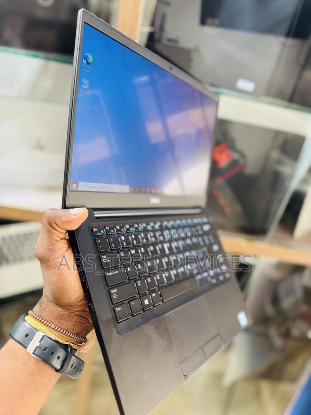 Laptop Dell Latitude 7390 8GB Intel Core i5 SSD 256GB photo 4