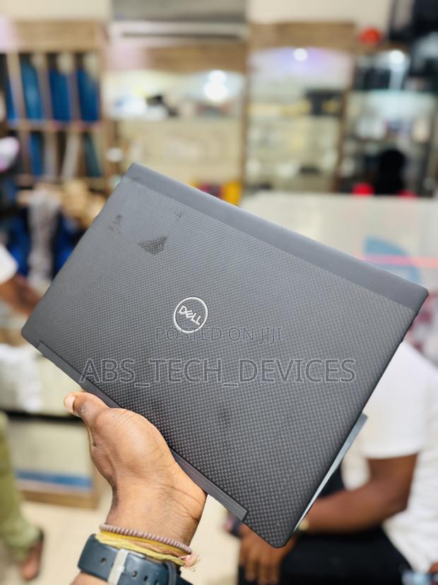 Laptop Dell Latitude 7390 8GB Intel Core i5 SSD 256GB photo 2