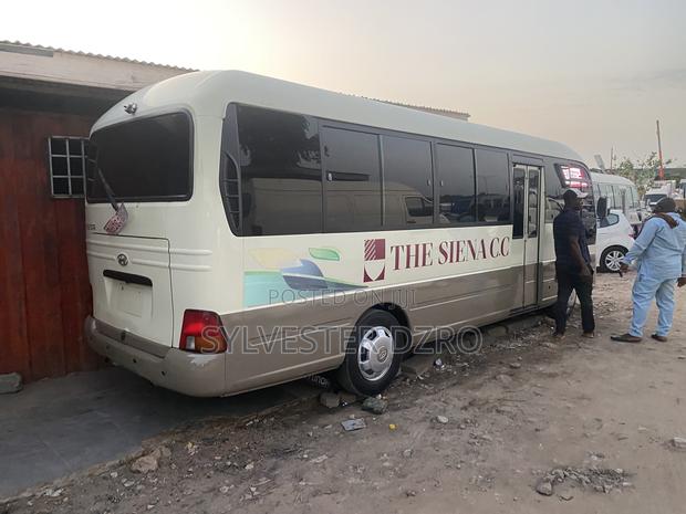 Hyundai County 2012 Gold