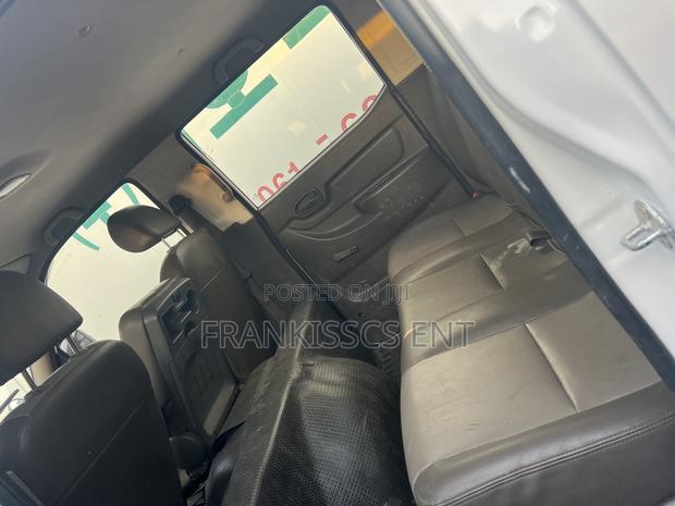 Hyundai Porter Double Cabin photo 5
