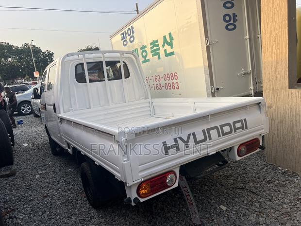 Hyundai Porter Double Cabin photo 3