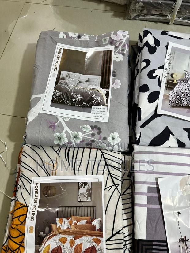 Tear Rubber 2 Bedsheets, 4 Pillowcases for King Size Beds · Photo 2