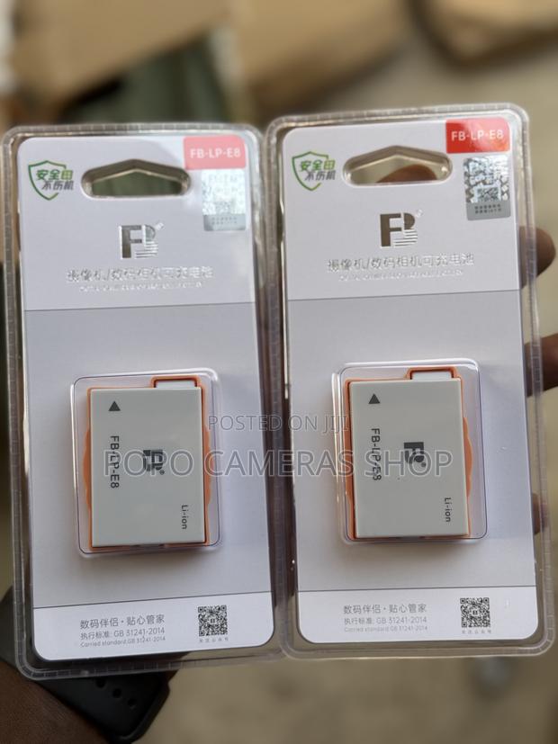 Fb Lp-E8 Battery · Photo 2