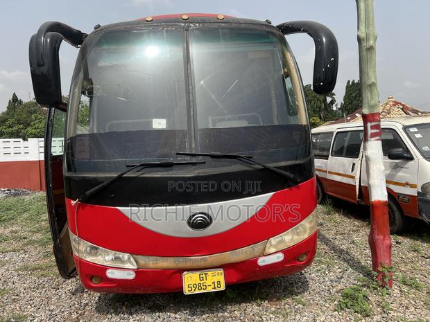 Yutong ZK6708DH 2009 Red