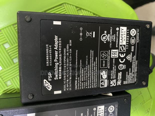 12v 5a Adapter/Charger 60w Uk Standard photo 3