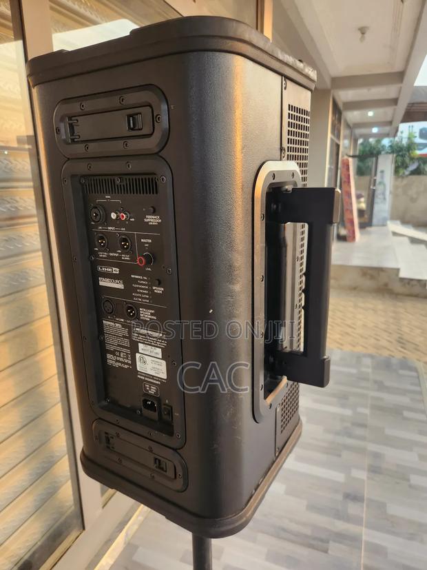 Line6 Stagesource L2t Intelligent Speaker photo 5