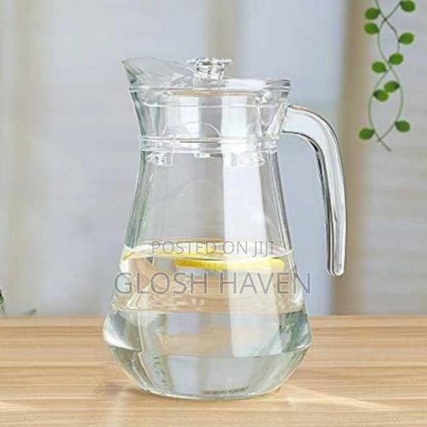 Glass Jar With Plastic Lid · Photo 2