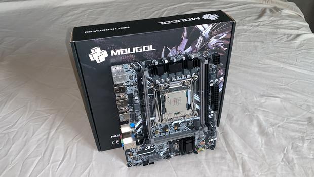 X99 Board With Xeon E5 2680 V4 · Photo 2