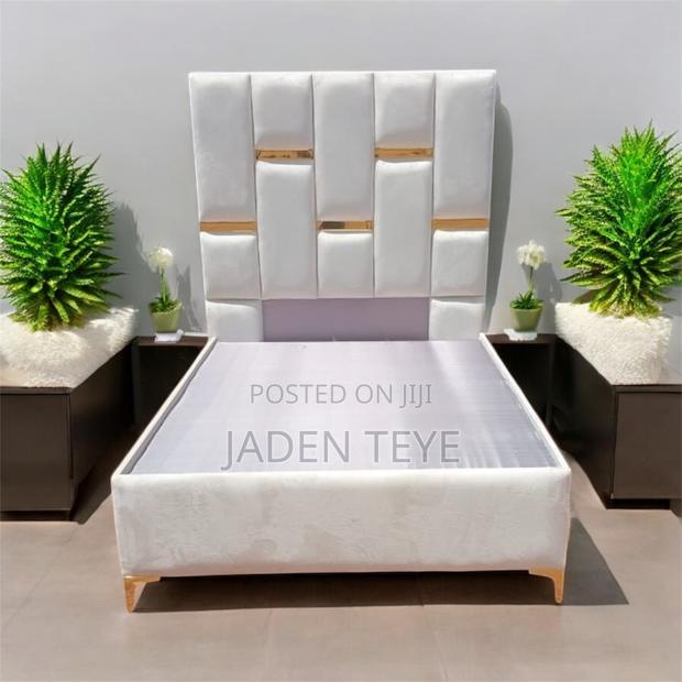 One and Half Bed for Sell · Photo 4
