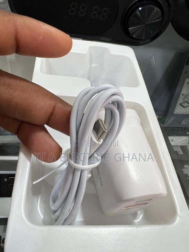 Phone Charger Set photo 5