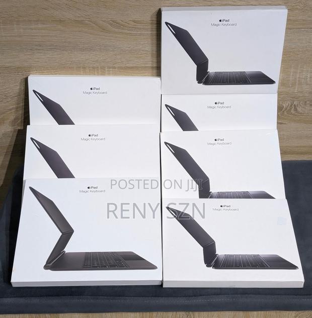 Magic Keyboard 11inch M4 · Photo 3