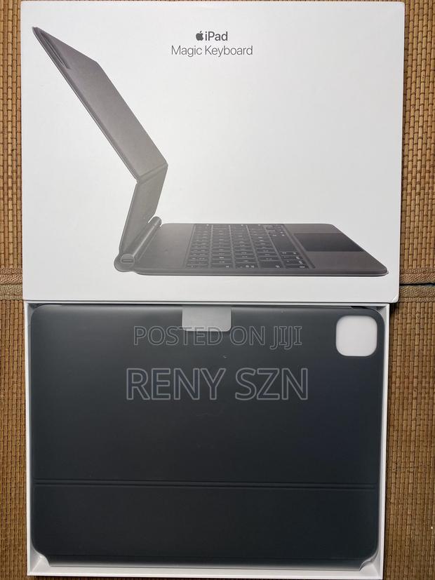 Magic Keyboard 11inch M4 · Photo 4