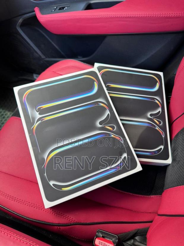 New Apple iPad Pro 13 (2024) 256 GB Silver · Photo 4