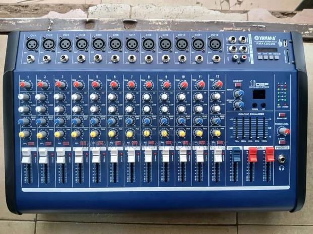 Yamaha 12 Channels Mixer Amp