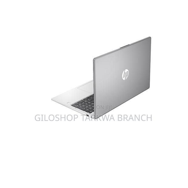 New Laptop HP 250 G10 8GB Intel Core I7 SSD 512GB photo 3