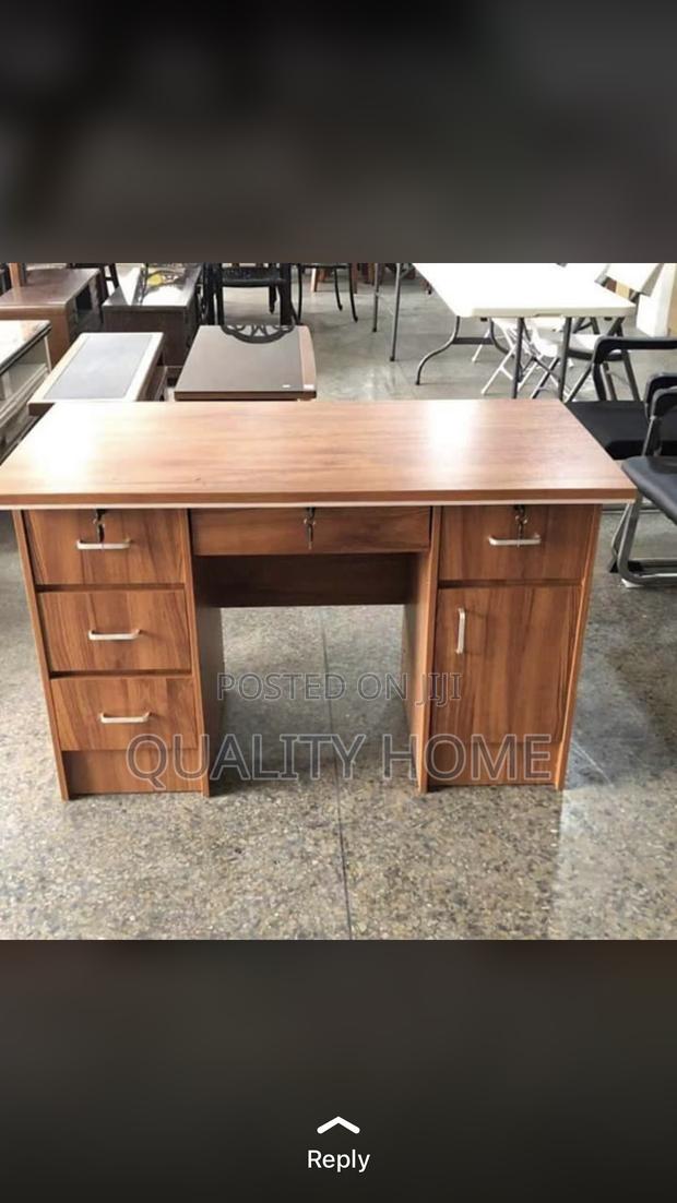 Office Table · Photo 4