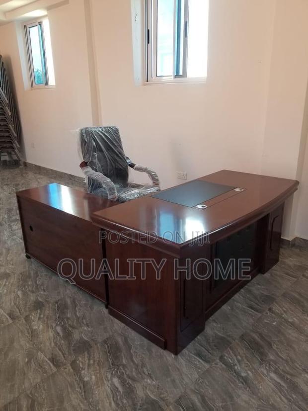 Office Table L Shape · Photo 3