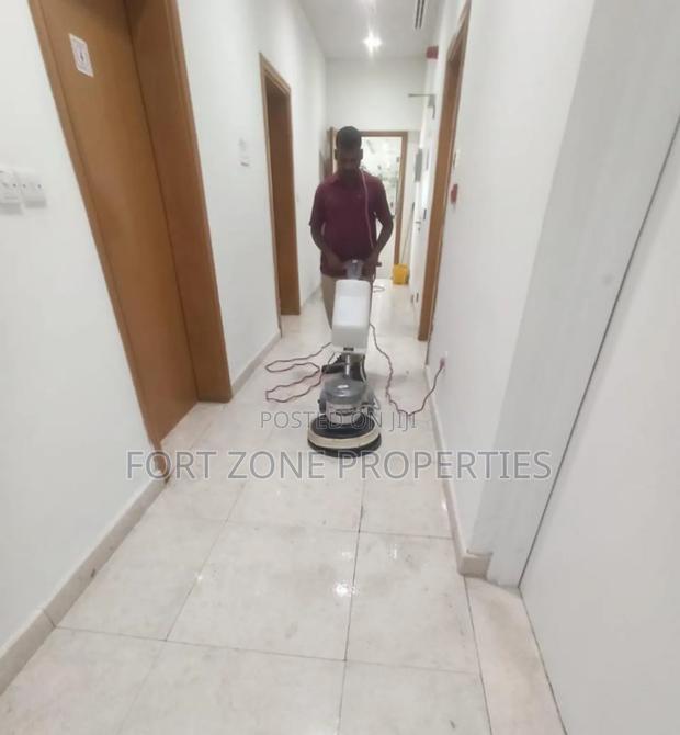 Your Cleaners · Photo 4