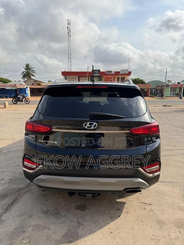 Hyundai Santa Fe SE 2.4 FWD 2019 Black