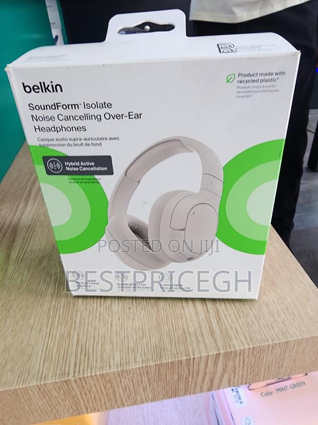 Belkin Noise Canceling Over Headphones · Photo 3