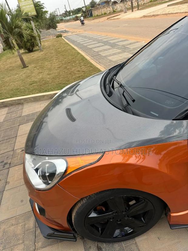 Hyundai Veloster 2015 Orange