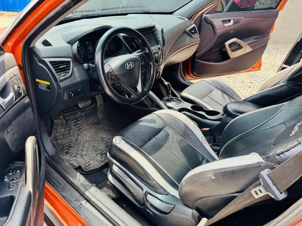 Hyundai Veloster 2015 Orange