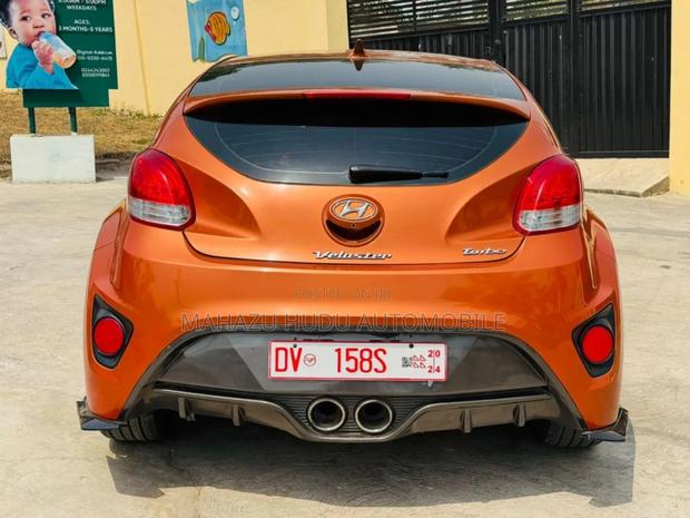 Hyundai Veloster 2015 Orange