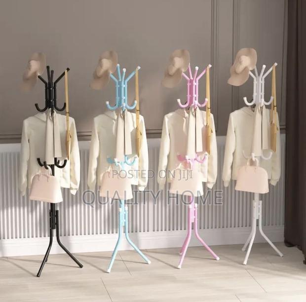 Coat/Bag Rack · Photo 3