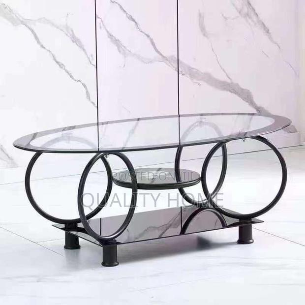 Center Table 1 · Photo 4