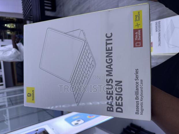 Baseus Magnetic Keyboard for iPad 12.9 · Photo 3