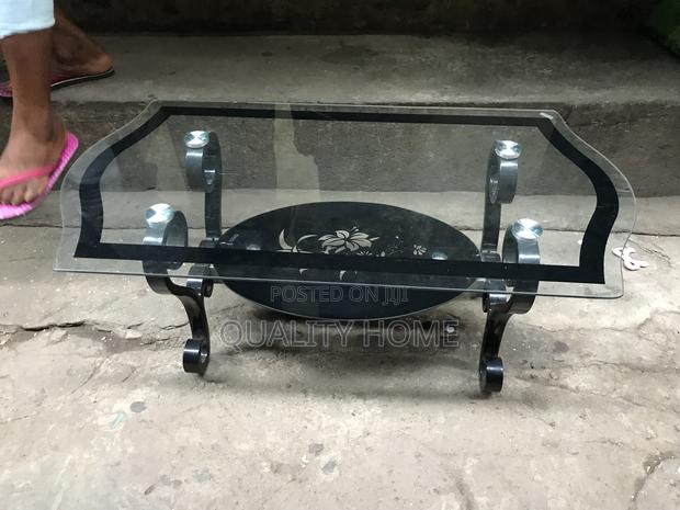 Center Table 7 · Photo 3