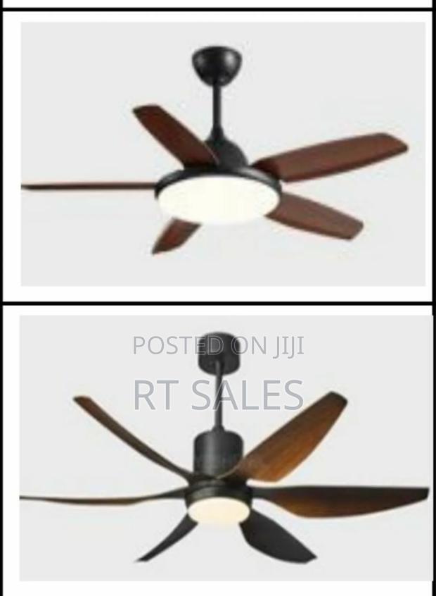 Wooden Blade Ceiling Fan With Light · Photo 2