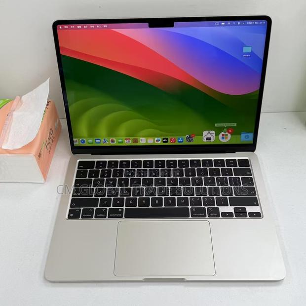 Laptop Apple MacBook Air 2022 M2 8GB Apple M2 SSD 512GB