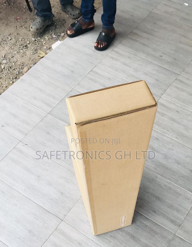 200w Samsung Bluetooth 2.1ch Audio C450 Wireless Soundbar · Photo 1