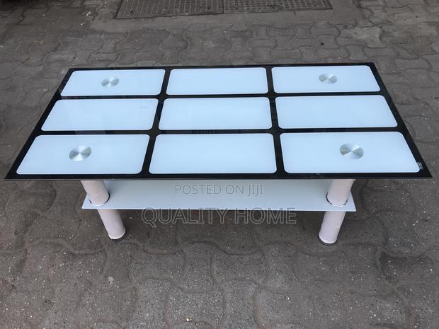 Center Table · Photo 3