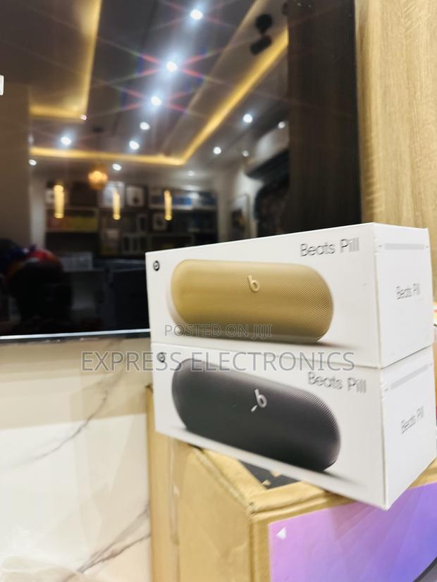 Multi Bluetooth Connectivity Beats Pill Speaker · Photo 1