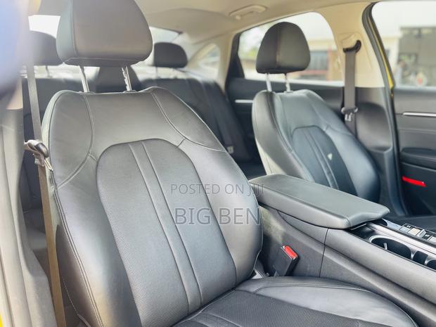 Hyundai Sonata Limited 2022 Gold