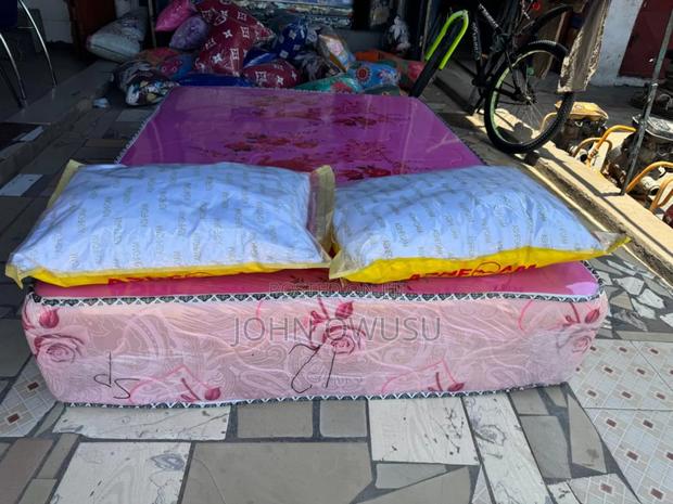 10inches Double Mattress for Sale · Photo 2