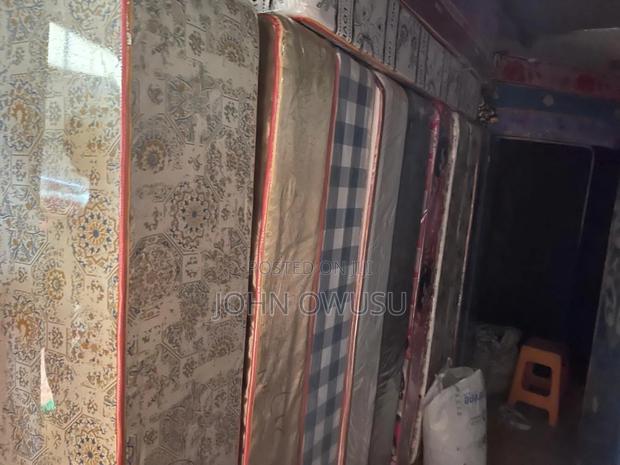 11inches Mattress for Sale · Photo 2