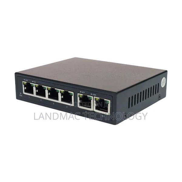 Poe Switch With 4 Ports and 2 Uplink Ports for CCTV · Photo 2
