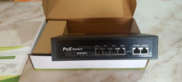 4port Poe Switch With 2uplink · Photo 1
