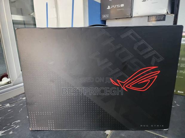 New Laptop Asus ROG Strix G17 8GB AMD Ryzen 9 SSD 1T · Photo 4