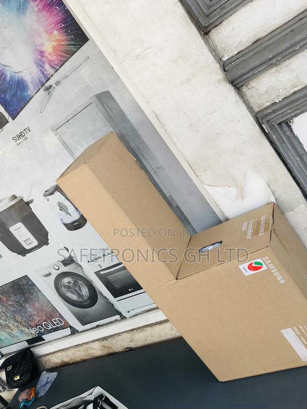 Neatly Boxed Bluetooth 200w Samsung 2.1ch C450 · Photo 1